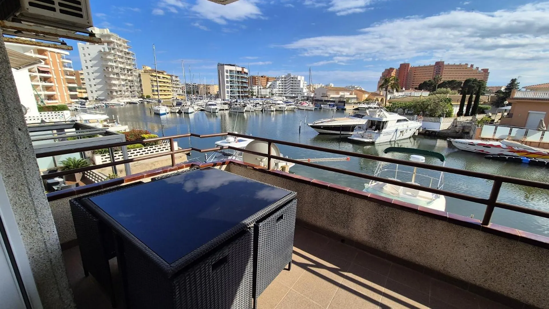 Apartamento Maya Rosas